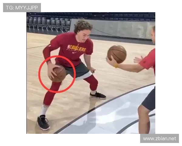 详细解读NBA篮球运球变向规则中如何判定翻腕违例